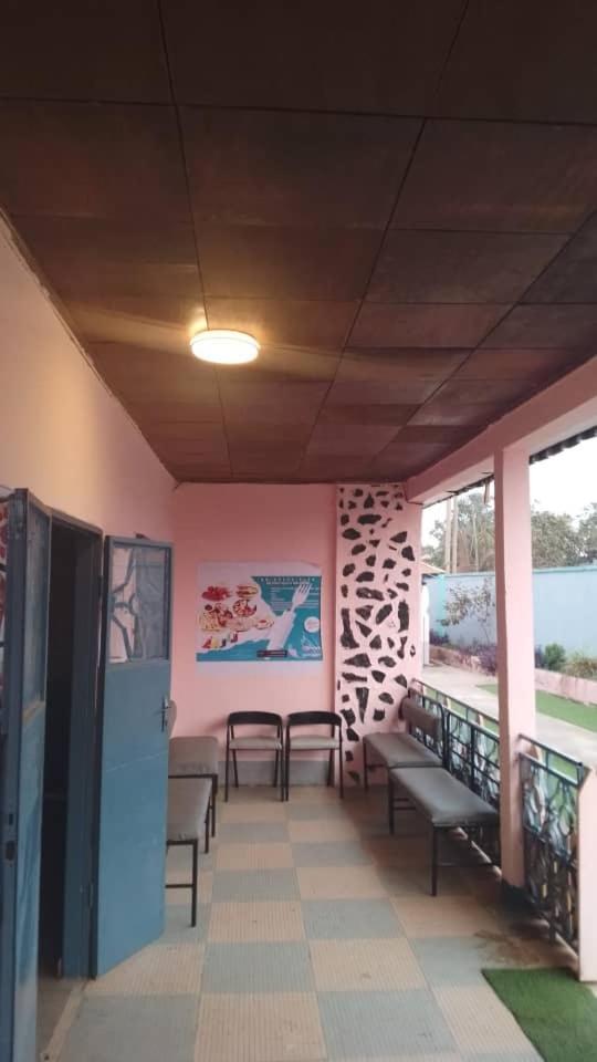 Bh Apero Club Ξενοδοχείο Bertoua Εξωτερικό φωτογραφία